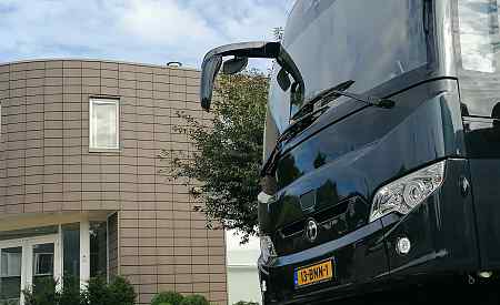 Luxury bus rental Amsterdam