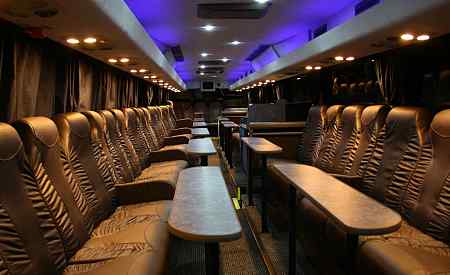 The Reference VIP Lounge, vipbus 30 tot 50 personen huren