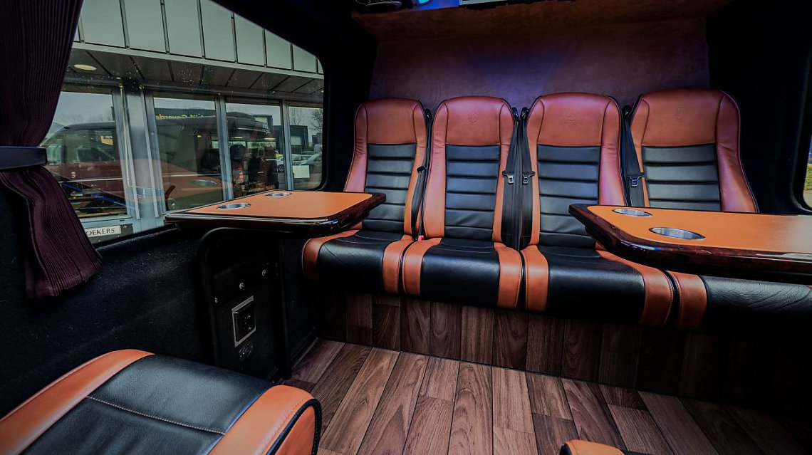 14 persoons vipbusje K