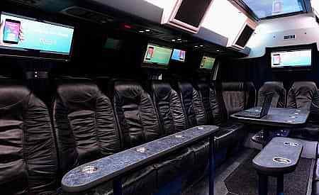 02 vipbus rental Rotterdam