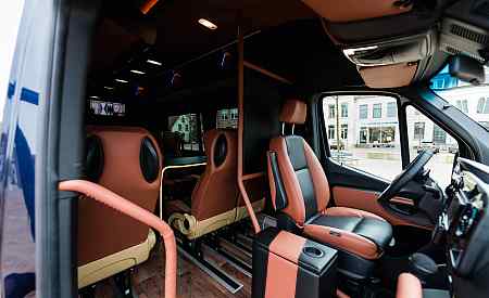 vip busje huren met chauffeur