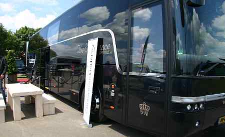 24 persoons vip bus huren