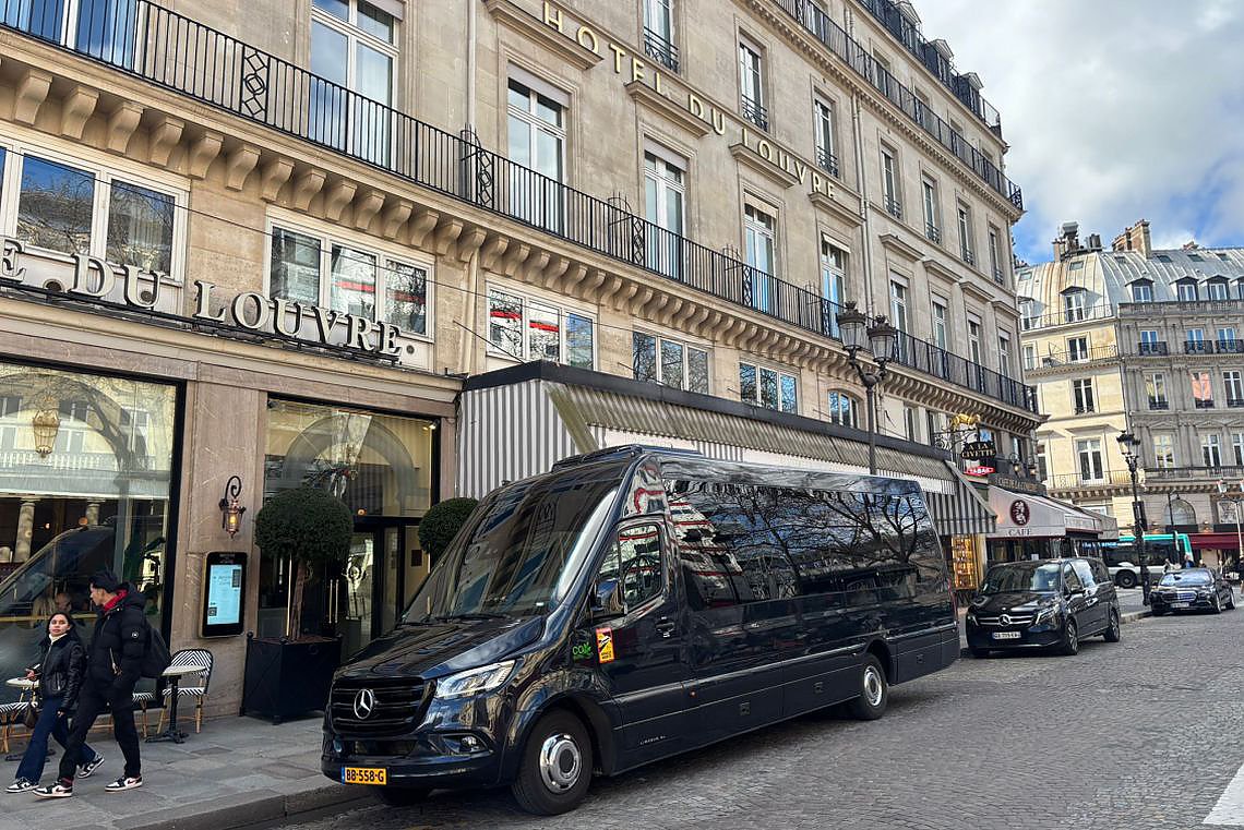 the prestige vip bus