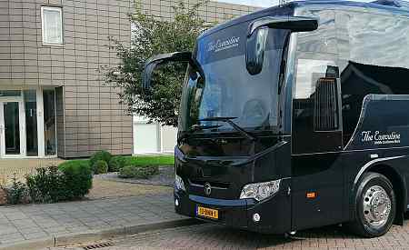 Rent a luxury bus in The Hague