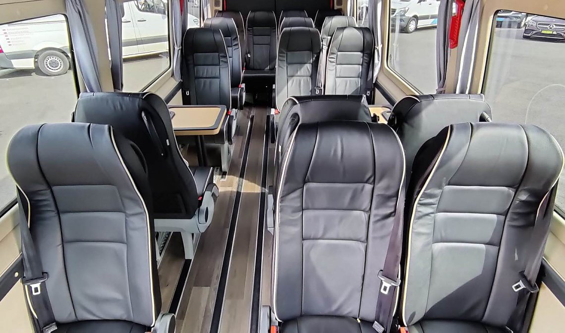 16 persoons vipbus