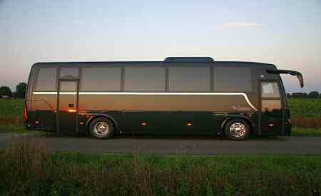 Vip bus huren Overbetuwe