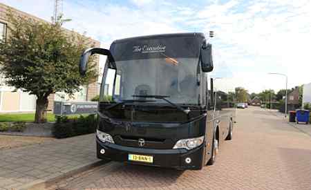 te huur luxe touringcar huren